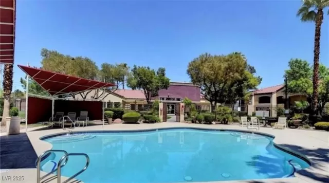 MLS: 2732519 Condo For Sale