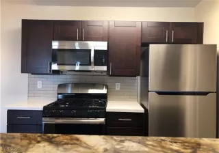 Photo #2: 2732519 Listing 