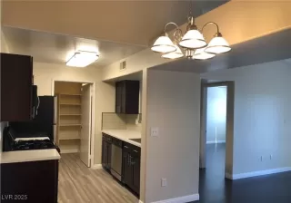 Photo #3: 2732519 Listing 