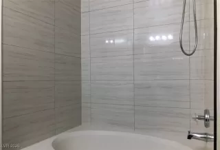 Photo #5: 2732519 Listing 