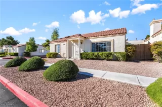 Photo #1: 2732533 Listing 