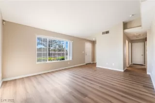 Photo #5: 2732533 Listing 