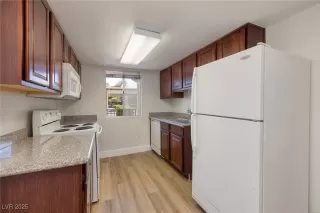 Photo #6: 2732546 Listing 