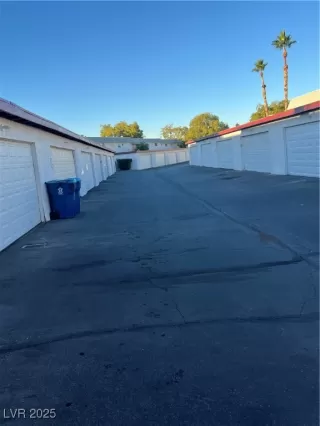 Photo #2: 2732549 Listing