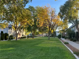 Photo #4: 2732549 Listing