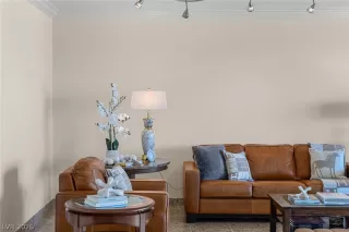 Photo #5: 2732649 Listing 