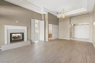 Photo #3: 2732668 Listing