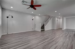 Photo #4: 2732676 Listing