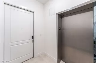 Photo #6: 2732682 Listing