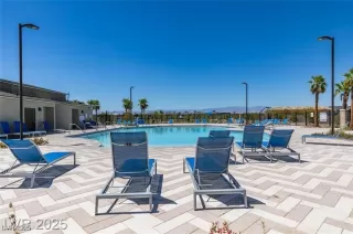 Photo #5: 2732741 Listing 