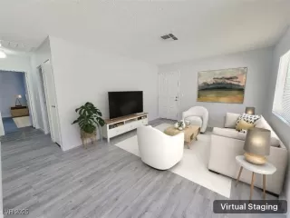 Photo #3: 2732746 Listing