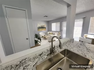 Photo #4: 2732746 Listing