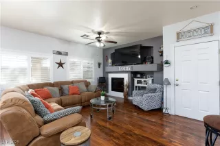 Photo #4: 2732788 Listing 