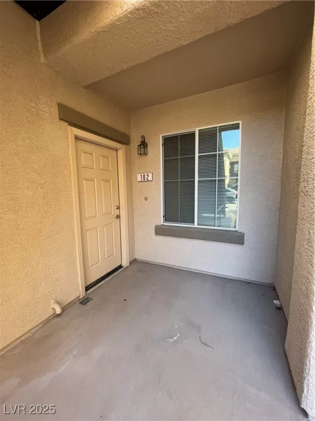 MLS: 2732810 Condo For Sale