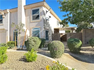 Photo #4: 2732820 Listing