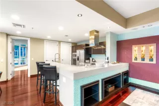 Photo #4: 2732824 Listing