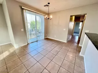 Photo #6: 2732842 Listing 