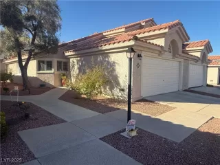 Photo #2: 2732846 Listing 