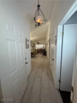 Photo #5: 2732846 Listing 