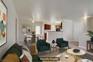 Photo #3: 2732866 Listing