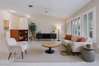 Photo #4: 2732869 Listing