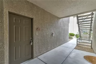 Photo #2: 2732882 Listing 