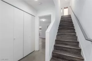 Photo #1: 2732892 Listing 