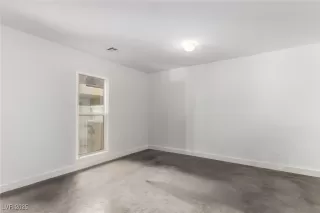 Photo #4: 2732892 Listing 