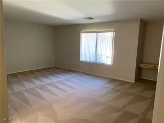 Photo #5: 2732896 Listing 