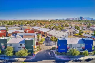 More Details about MLS # 2732904 : 2002 LEWIS AVENUE