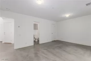 Photo #2: 2732904 Listing