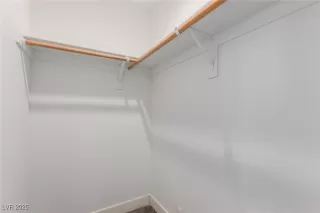 Photo #6: 2732904 Listing