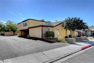 Photo #1: 2732906 Listing 