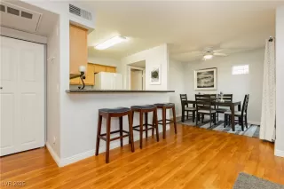 Photo #3: 2732912 Listing 