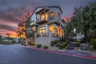 Photo #1: 2732925 Listing 