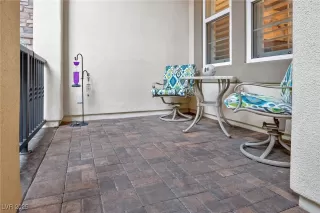 Photo #3: 2732925 Listing 