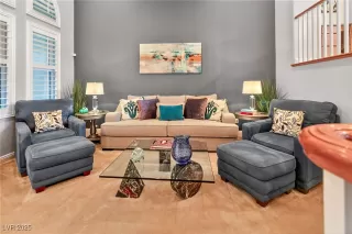 Photo #4: 2732925 Listing 