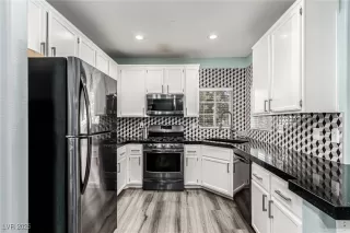 More Details about MLS # 2732928 : 75 NORTH VALLE VERDE DRIVE 521