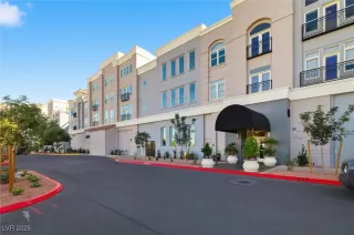 Photo #1: 2732934 Listing