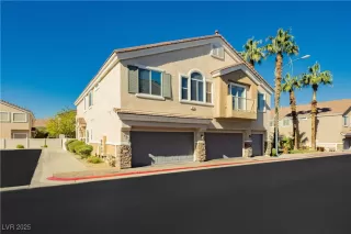 More Details about MLS # 2732942 : 67 DOW JONES STREET 3