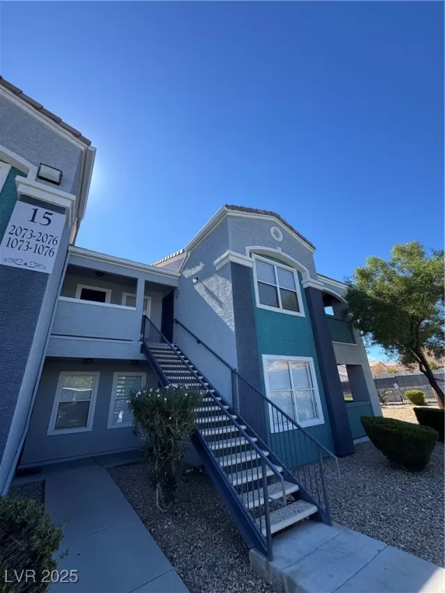 MLS: 2732957 Condo For Sale