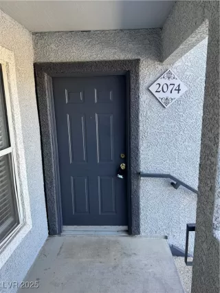 Photo #1: 2732957 Listing