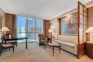 Photo #3: 2732975 Listing 