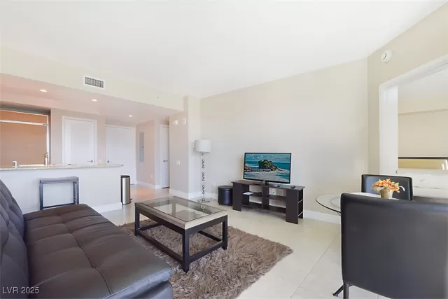 MLS: 2732979 Condo For Sale