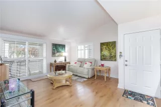 Photo #1: 2732983 Listing 