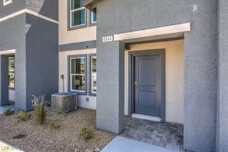 Photo #2: 2732990 Listing 