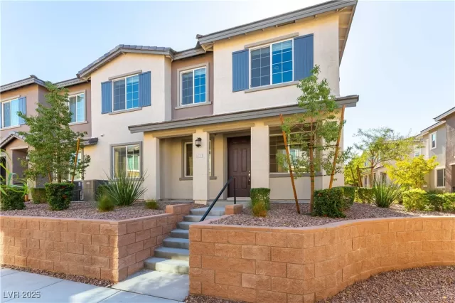 MLS: 2733006 Condo For Sale