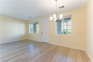 Photo #2: 2733006 Listing 