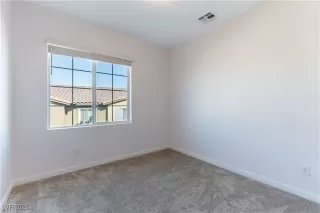 Photo #6: 2733006 Listing 