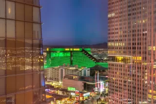 Photo #3: 2733061 Listing